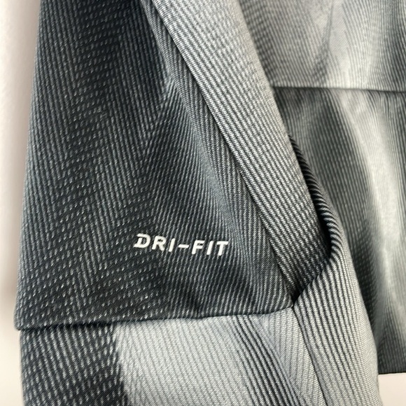 NIKE Dri-Fit Youth Big Swoosh Pullover Hoodie SZ M High neck Green/Gray/Black - Picture 4 of 12